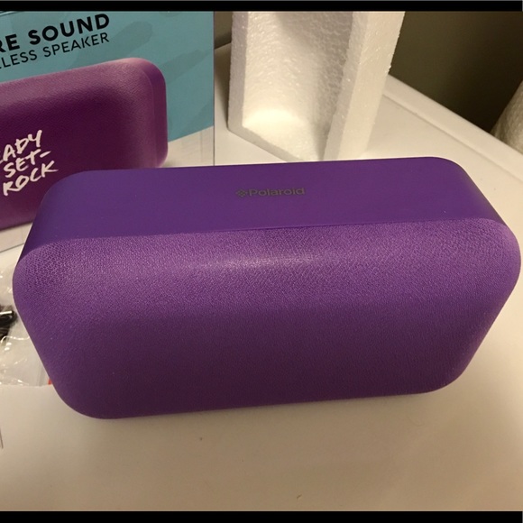 NIB Polaroid Core Sound Bluetooth Wireless Speaker - Picture 6 of 8